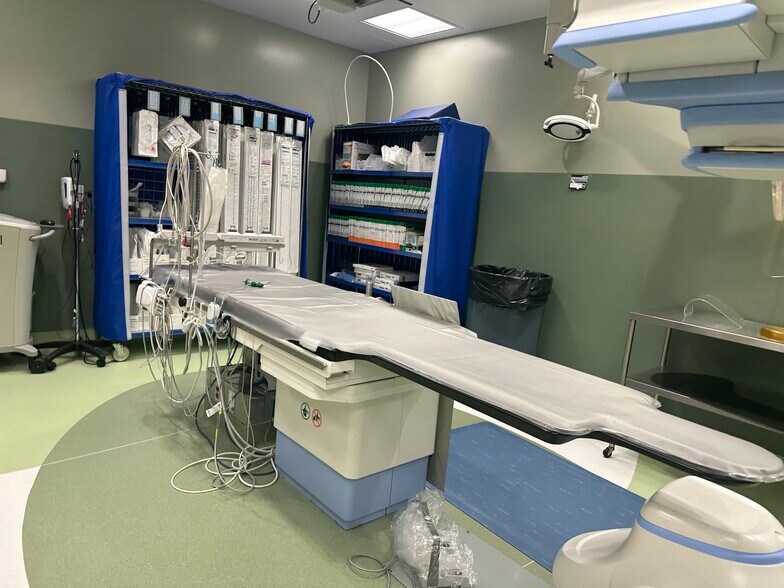 More Photos Of 77 S Dobson Rd, Chandler Medical For Sale