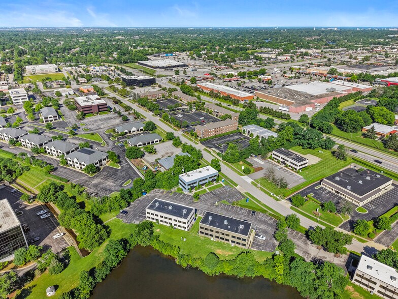 More Photos Of 160 Prosperous Pl, Lexington Medical For Sale