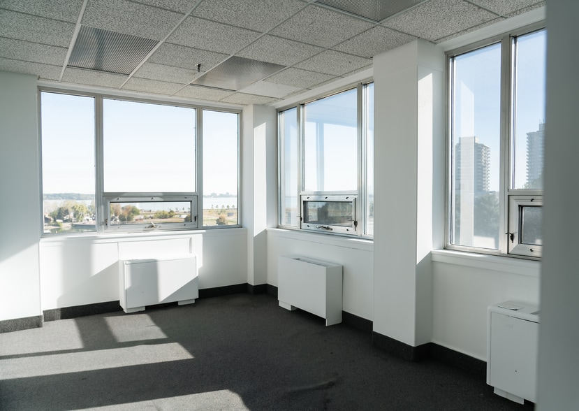 More Photos Of 605 James St N, Hamilton Office For Lease
