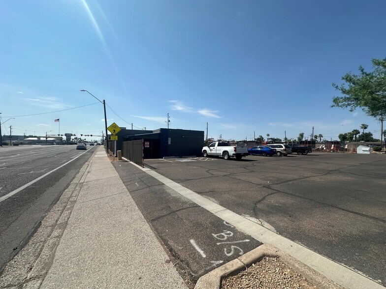 More Photos Of 2204-2206 W Indian School Rd, Phoenix Office For Sale