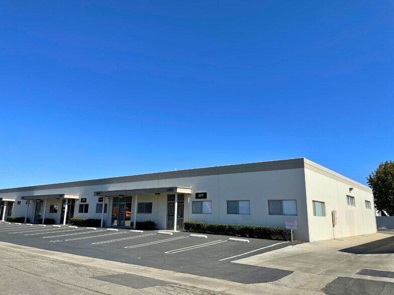 Primary Photo Of 2021-2041 S Lyon St, Santa Ana Light Manufacturing For Lease