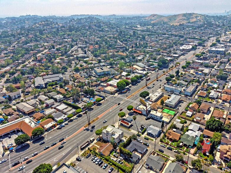 More Photos Of 5073 Huntington Dr N, Los Angeles Apartments For Sale