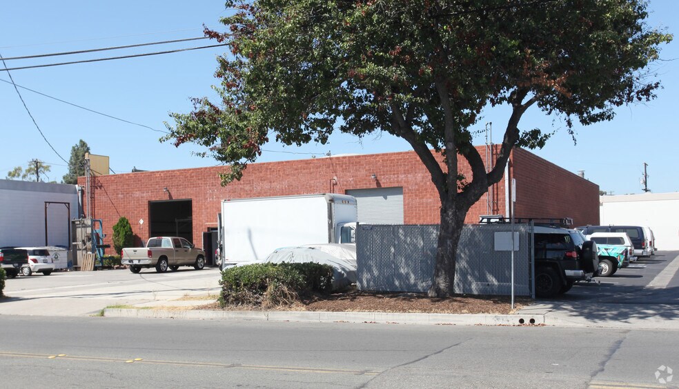 More Photos Of 14901 Chestnut St, Westminster Warehouse For Sale