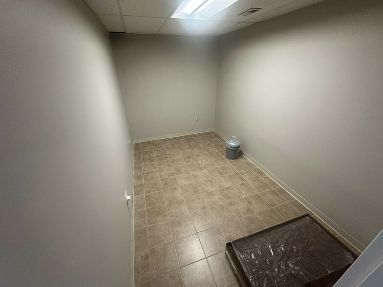 More Photos Of 1129 Corporation Pky, Raleigh Showroom For Sale