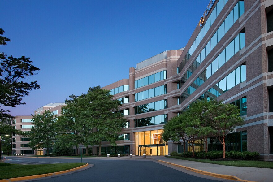 Primary Photo Of 12110 Sunset Hills Rd, Reston Coworking Space