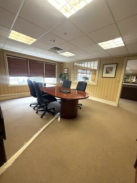 More Photos Of 155 Lafayette Rd, North Hampton Medical For Lease