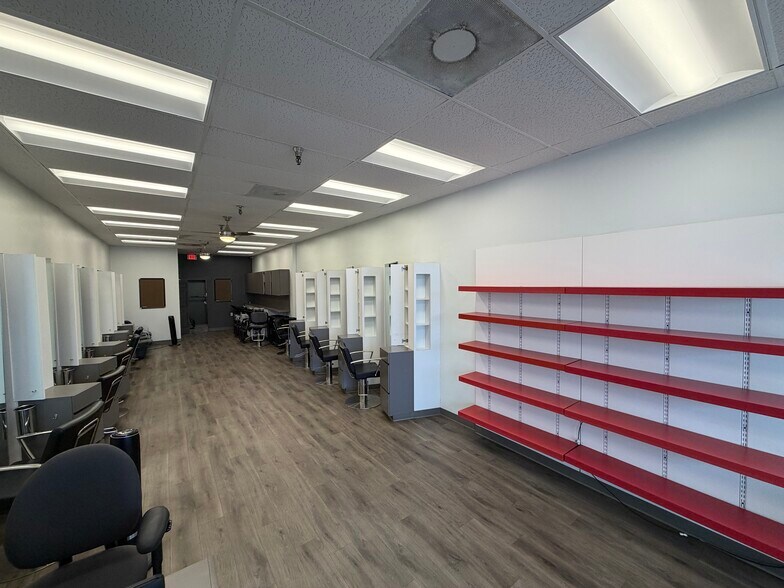 More Photos Of 7004 W Waters Ave, Tampa Storefront For Lease