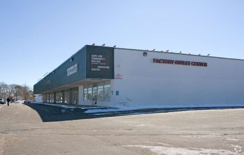 More Photos Of 540 Main St, Hyannis General Retail For Sale