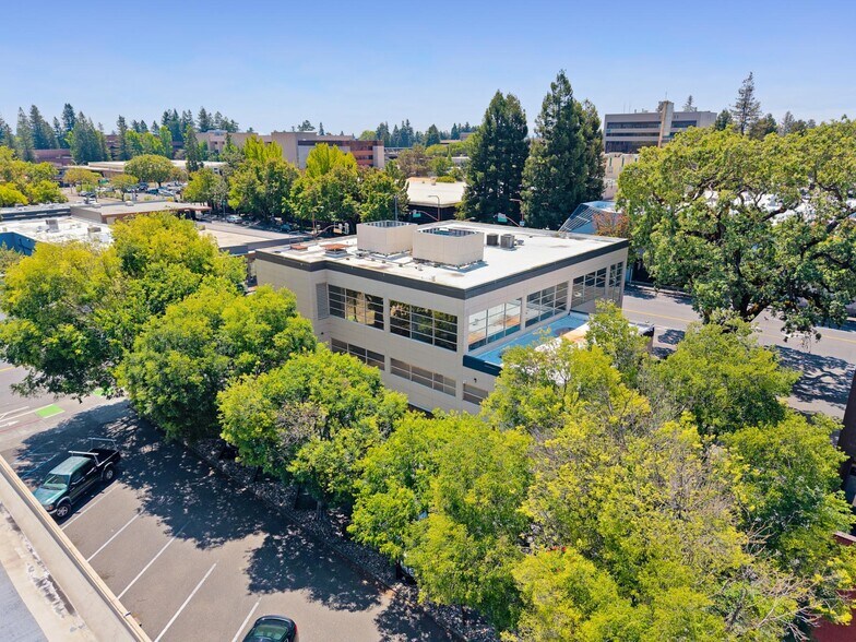More Photos Of 801 4th St, Santa Rosa Office For Sale