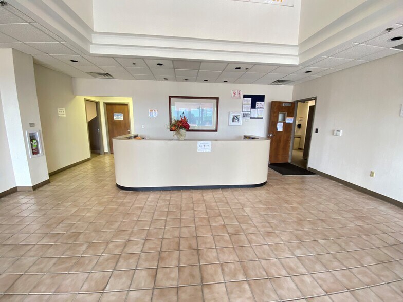 More Photos Of 2633 Campbell Rd, Sidney Office For Sale