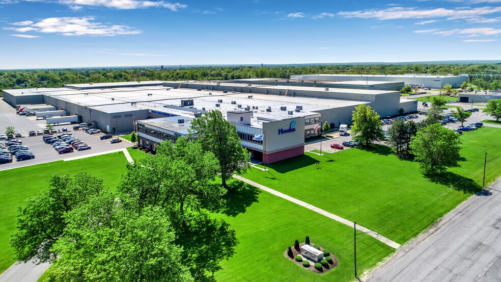 More Photos Of 2475 George Urban Blvd, Depew Warehouse For Lease