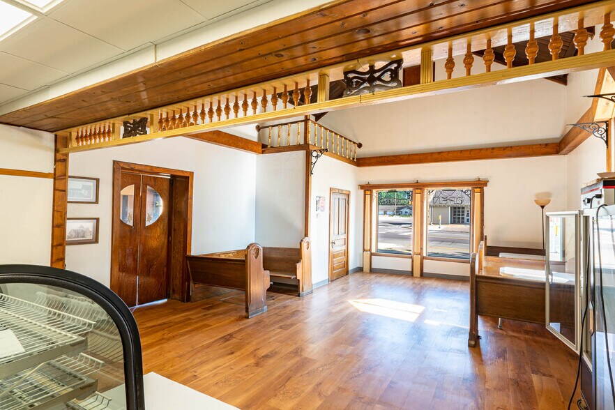 More Photos Of 401 E 5th St, Canton Restaurant For Sale