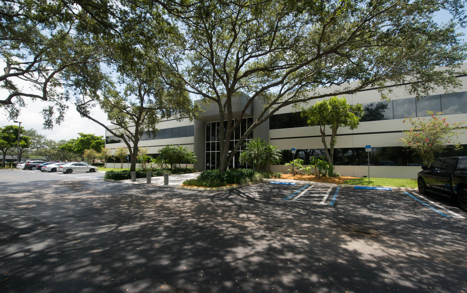 Primary Photo Of 15280 NW 79th Ct, Miami Lakes Office Residential For Lease