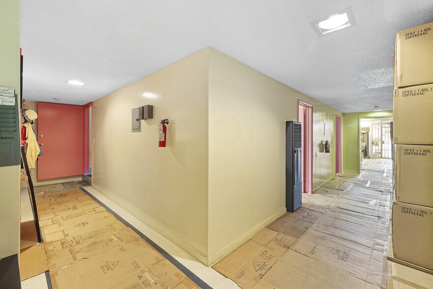 More Photos Of 1696 Centinela Ave, Inglewood Storefront Retail Residential For Sale