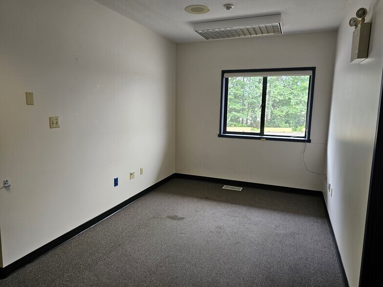 More Photos Of 3120 Braun St, Terrace Apartments For Lease