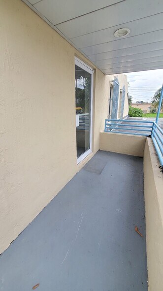 More Photos Of 330-332 W 9th St, Hialeah Storefront Retail Office For Lease