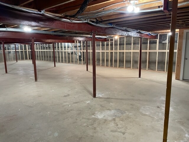 More Photos Of 73 Center St, Shelton Freestanding For Lease