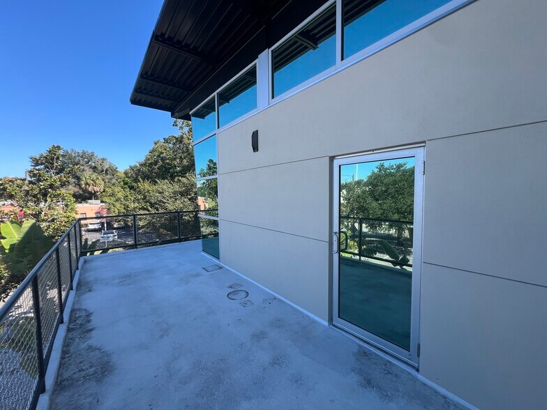 More Photos Of 4007 N Taliaferro Ave, Tampa Loft Creative Space For Lease