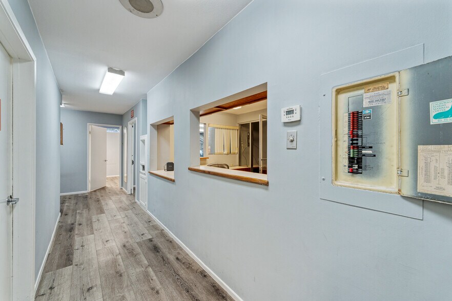 More Photos Of 3535 E 7th St, Long Beach Medical For Sale