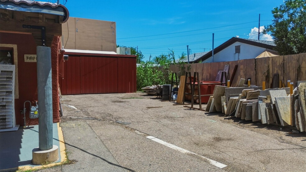 More Photos Of 3835 E Technical Dr, Tucson Warehouse For Lease