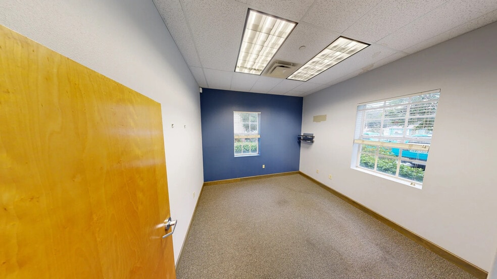 More Photos Of 6790 New Tampa Hwy, Lakeland Unknown For Lease