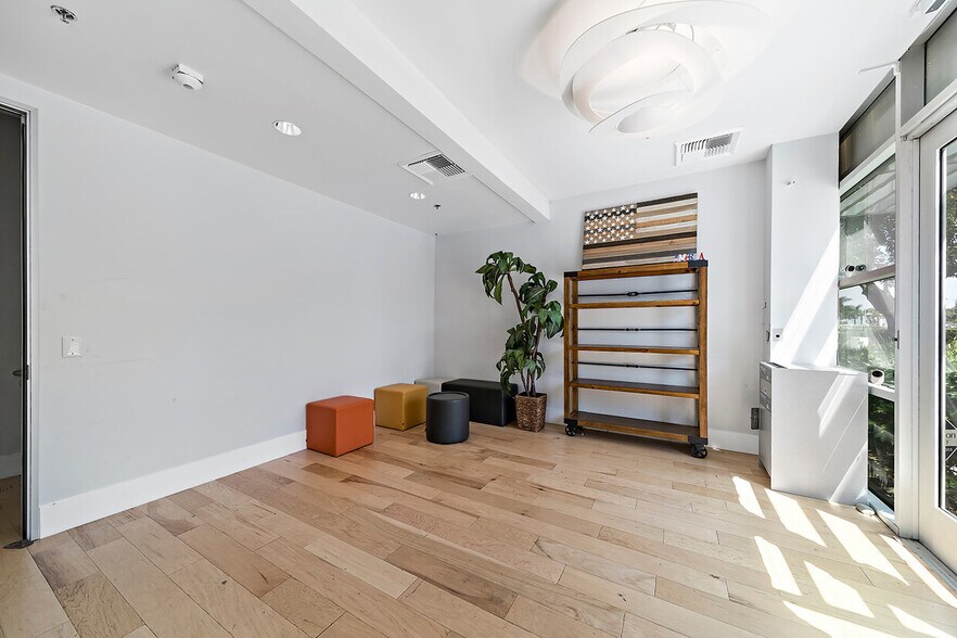 More Photos Of 9205 Research Dr, Irvine Loft Creative Space For Sale