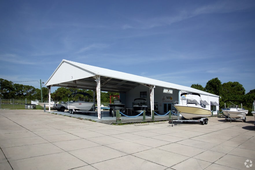 More Photos Of 3060 Placida Rd, Englewood Marina For Sale