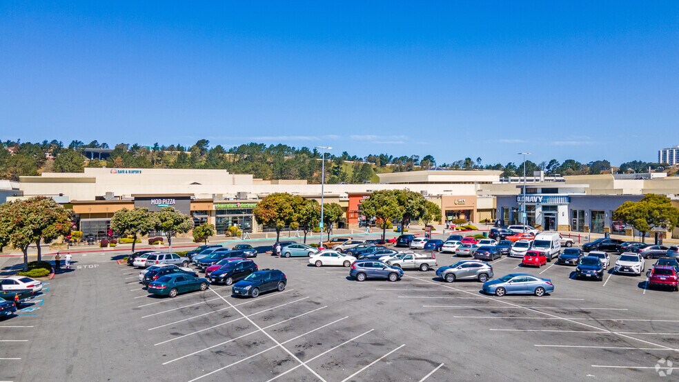 More Photos Of 3-127 Serramonte Ctr, Daly City General Retail For Lease