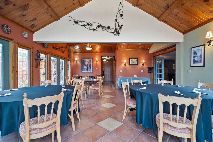 More Photos Of 181 E Brown St, Blairsville Restaurant For Sale