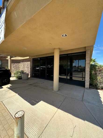 More Photos Of 5030 E Warner Rd, Phoenix Storefront Retail Office For Lease