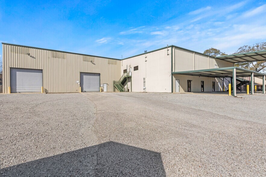 More Photos Of 1016 N Cruse Ave, Broussard Warehouse For Sale