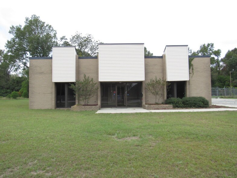 More Photos Of 2765 Magnolia St, Orangeburg Flex For Sale
