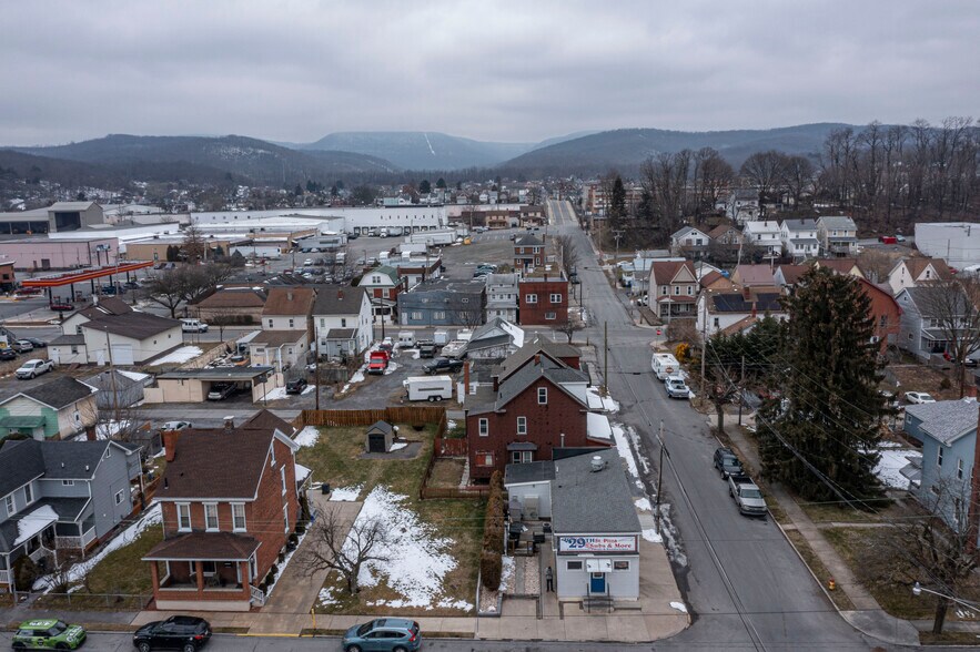 More Photos Of 2900 5th Ave, Altoona Restaurant For Sale