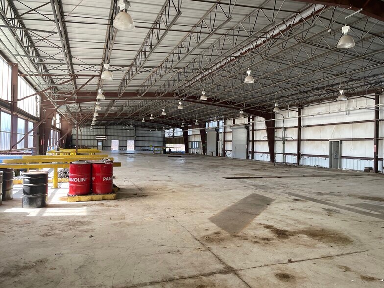 More Photos Of 6340 Highway 5, Thomasville Warehouse For Sale
