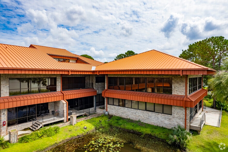 More Photos Of 3102 W Waters Ave, Tampa Unknown For Lease