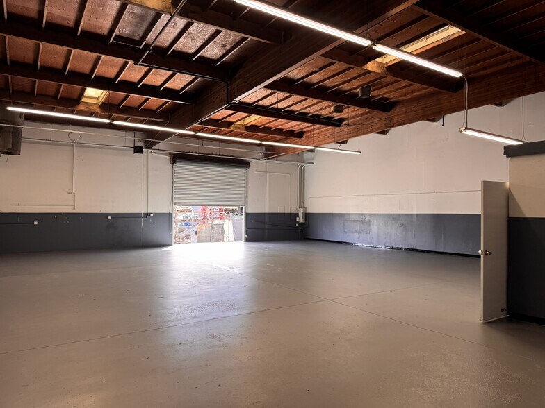 Primary Photo Of 1022 W Gladstone St, Azusa Industrial For Lease