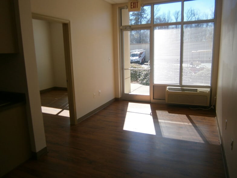 More Photos Of 1000 Sany Way, Peachtree City Self Storage For Lease