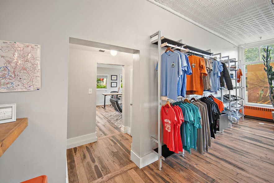 More Photos Of 1501 W Colorado Ave, Colorado Springs Storefront Retail Residential For Sale