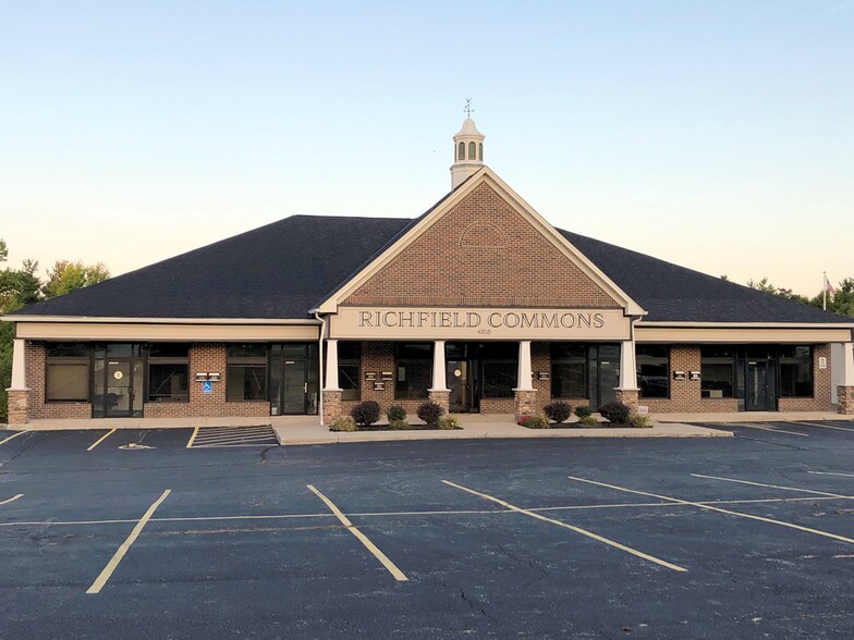 More Photos Of 4816 Brecksville Rd, Richfield Medical For Lease