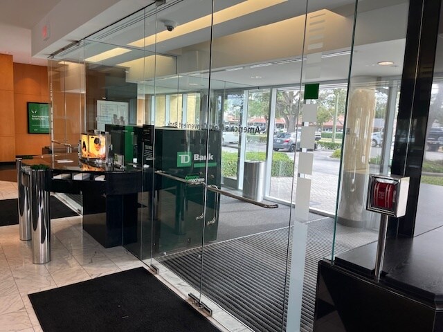 More Photos Of 3325 W Hillsboro Blvd, Deerfield Beach Bank For Sale