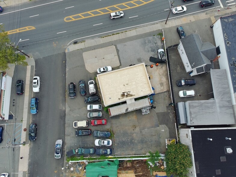 More Photos Of 88 Woodbury Rd, Hicksville Auto Repair For Sale