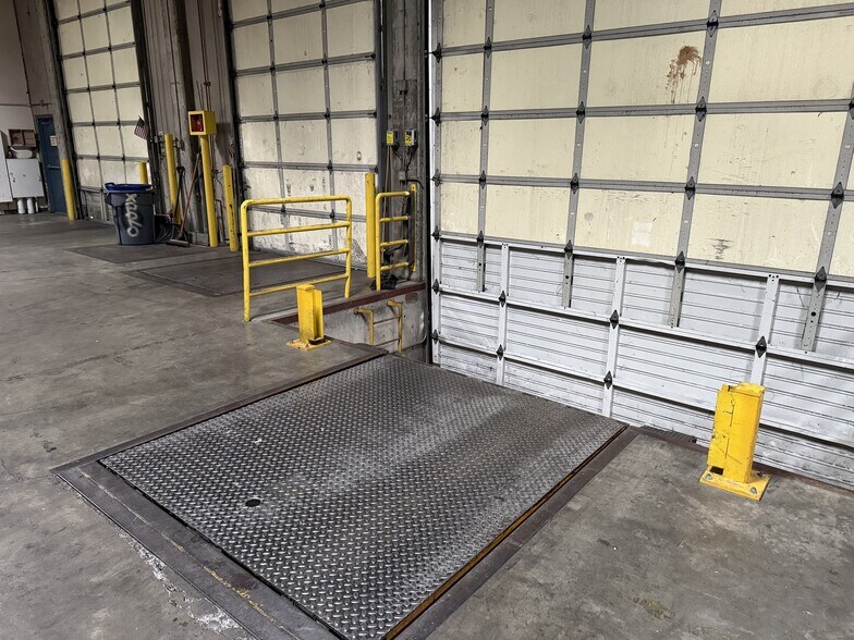 More Photos Of 9620 NE Colfax St, Portland Truck Terminal For Sale