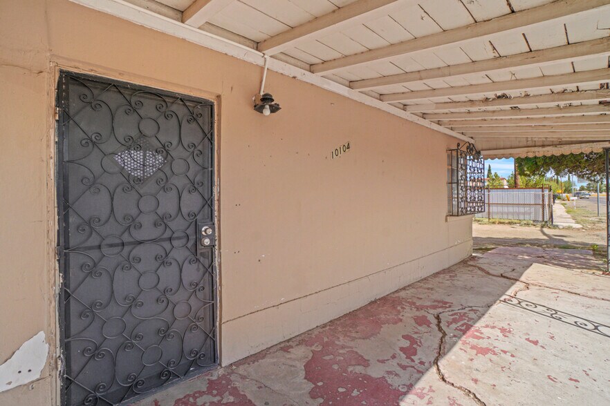 More Photos Of 10104 Socorro Rd, El Paso Storefront Retail Residential For Sale