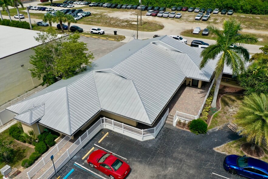 More Photos Of 1900 Tamiami Trl, Punta Gorda Office For Sale