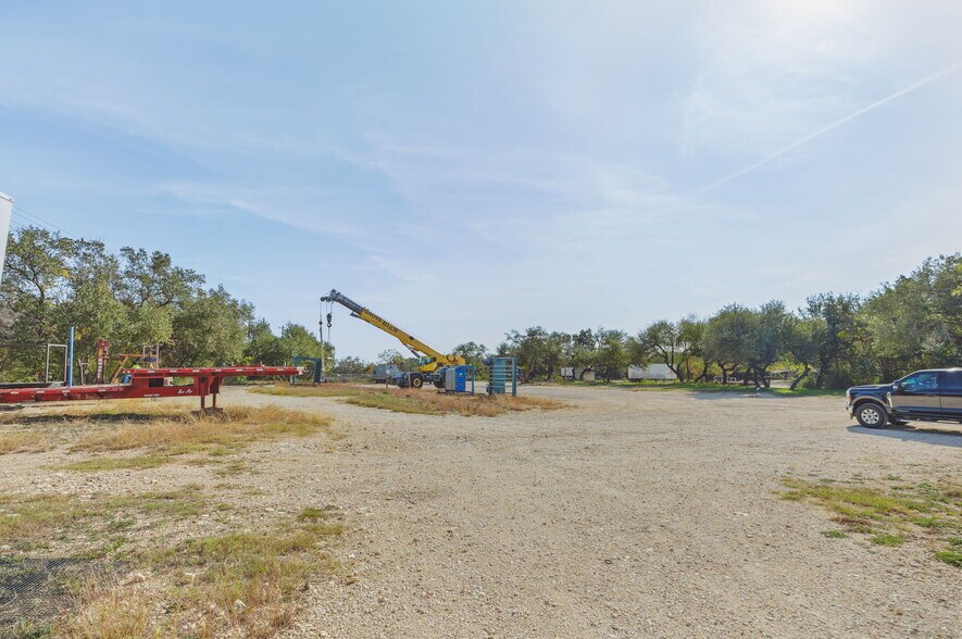 More Photos Of 7909 Rosson Dr., Austin Land For Lease