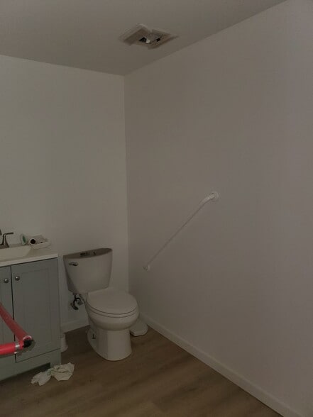 More Photos Of 715 S Shamrock Rd, Bel Air Office Residential For Sale