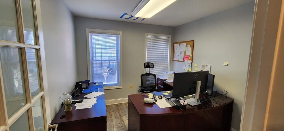 More Photos Of 10395 Democracy Ln, Fairfax Office For Sale