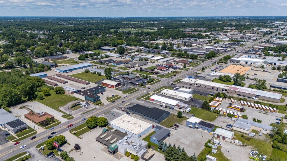 More Photos Of 3220 Bay Rd, Saginaw Storefront For Sale