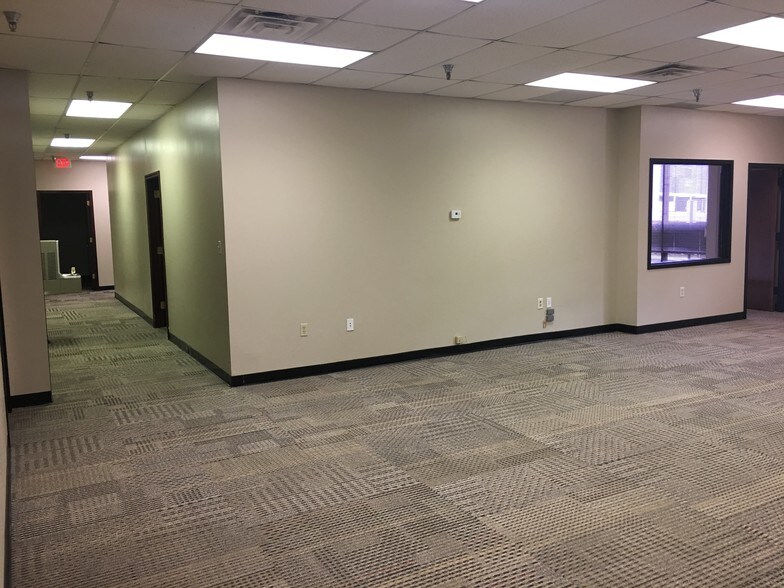 More Photos Of 5075 Minola Dr, Lithonia Distribution For Sale