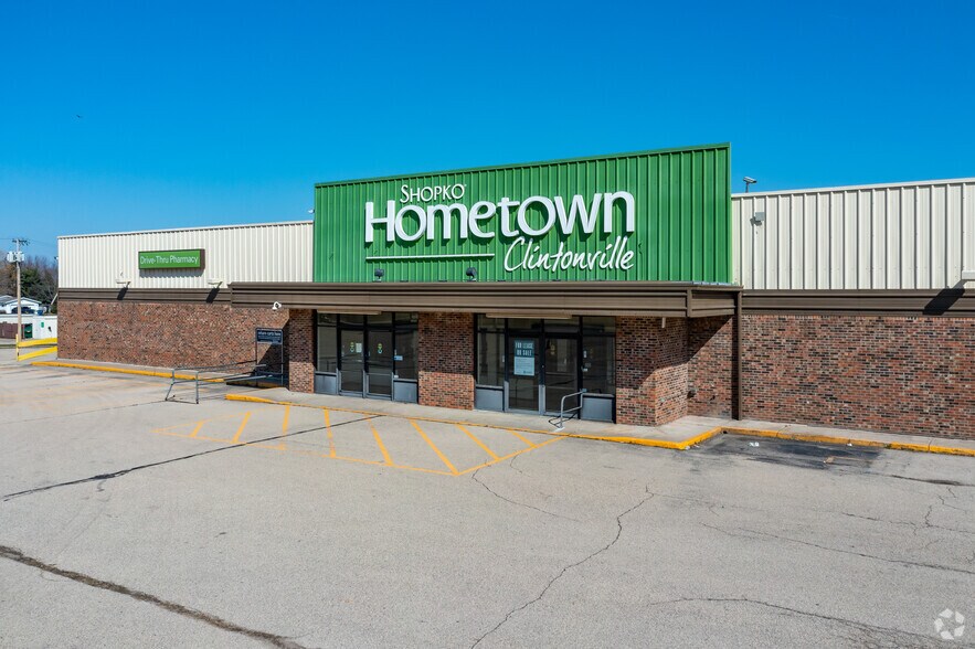 More Photos Of 291 S Main St, Clintonville Freestanding For Lease